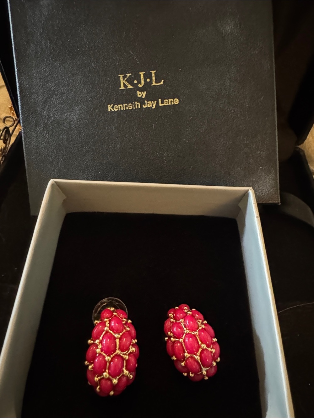 Vintage Kenneth Jay Lane beaded res and gold earring new in box